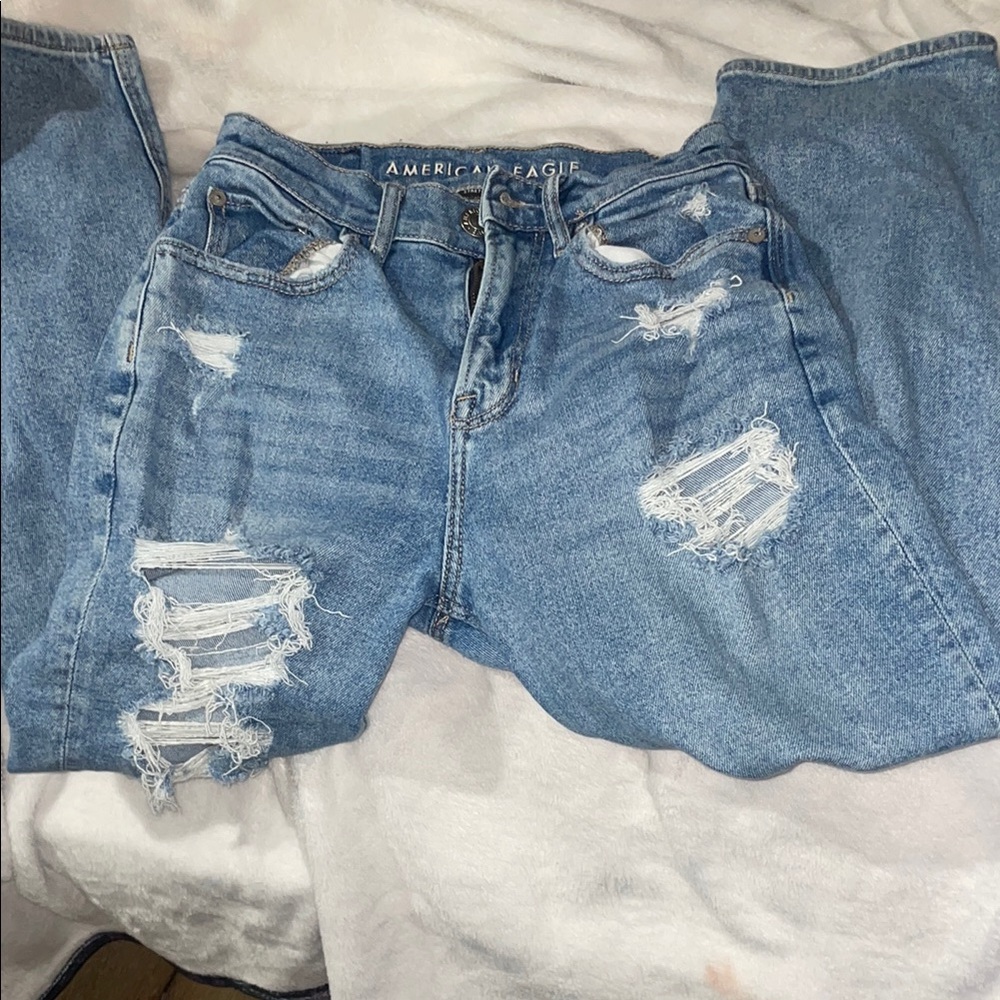 American Eagle Distressed Blue Jeans